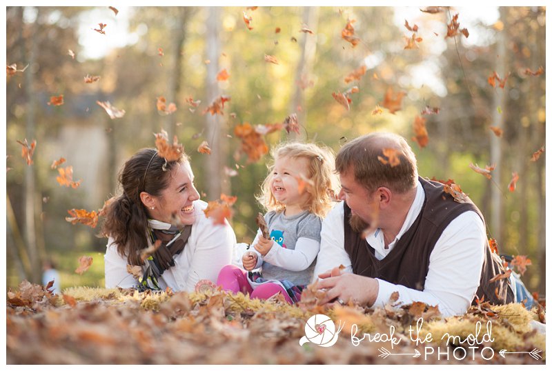 fall-family-couple-kid-photos-autumn-leaves-football-mini-sessions-discount-knoxville-tn_0628.jpg