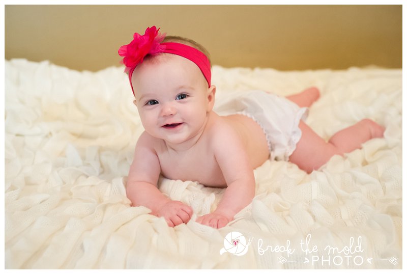 6-month-milestone-little-baby-girl-pearl-teddy-bear-quilt-outdoor-photos_0701.jpg