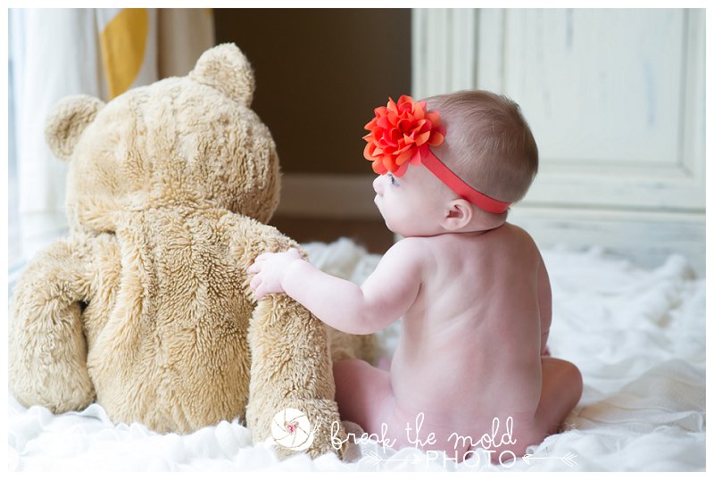 6-month-milestone-little-baby-girl-pearl-teddy-bear-quilt-outdoor-photos_0709.jpg