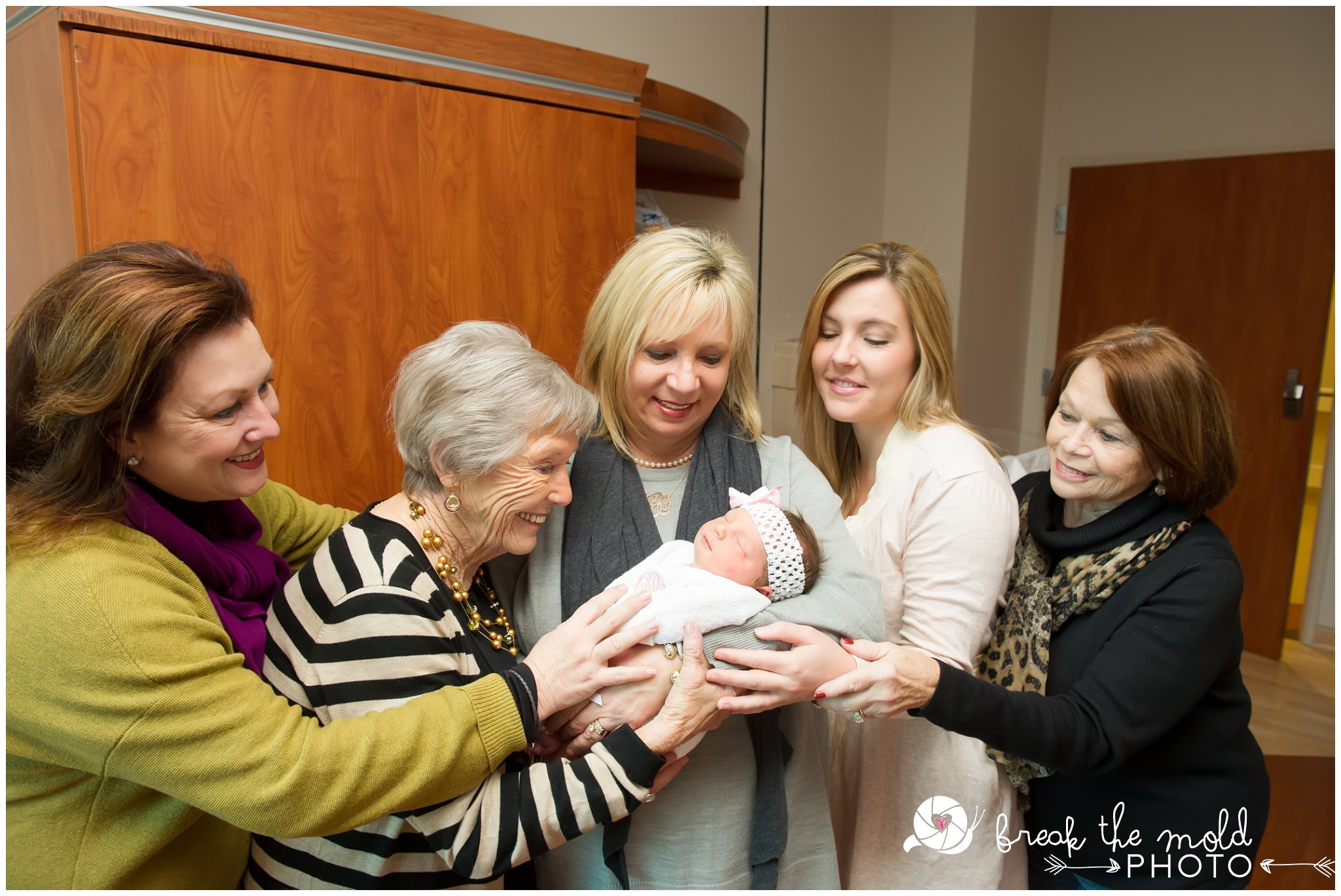 fresh-24-newborn-in-hospital-break-the-mold-photo-baby-girl-sweet-in-room-photos (34).jpg