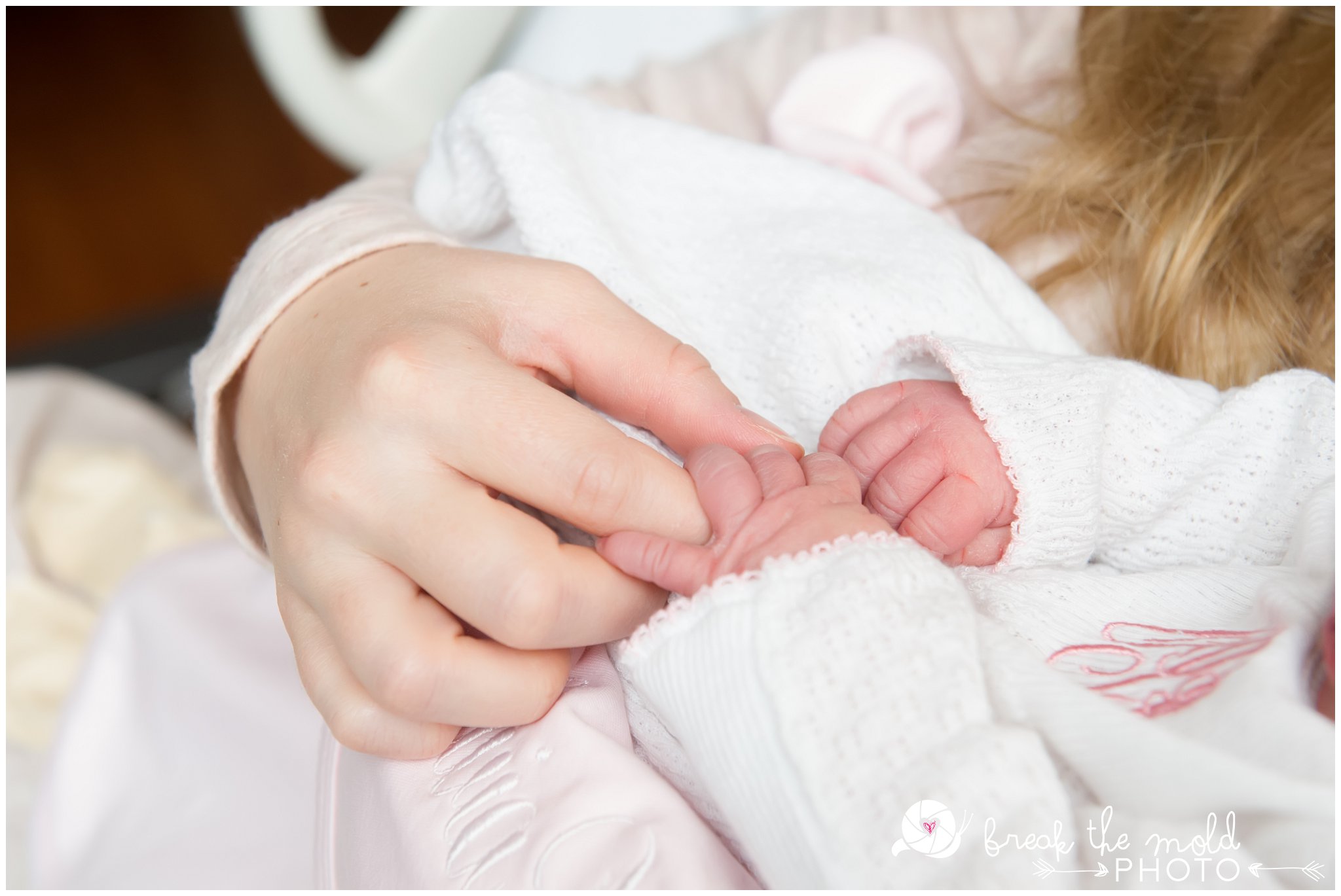 fresh-24-newborn-in-hospital-break-the-mold-photo-baby-girl-sweet-in-room-photos (40).jpg