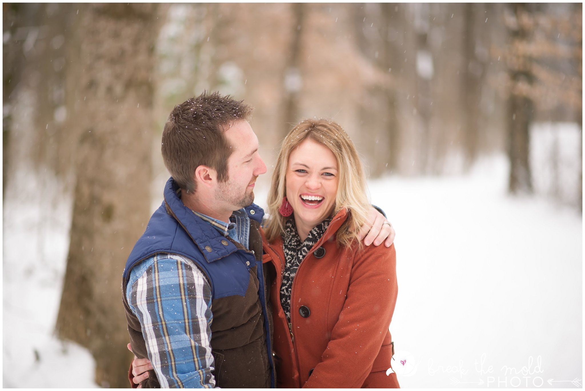 break-the-mold-photo-snowy-day-engagement-photos-knoxville-tn-tennessee-snow-day-pictures-winter-outdoor-unique-family_1499.jpg