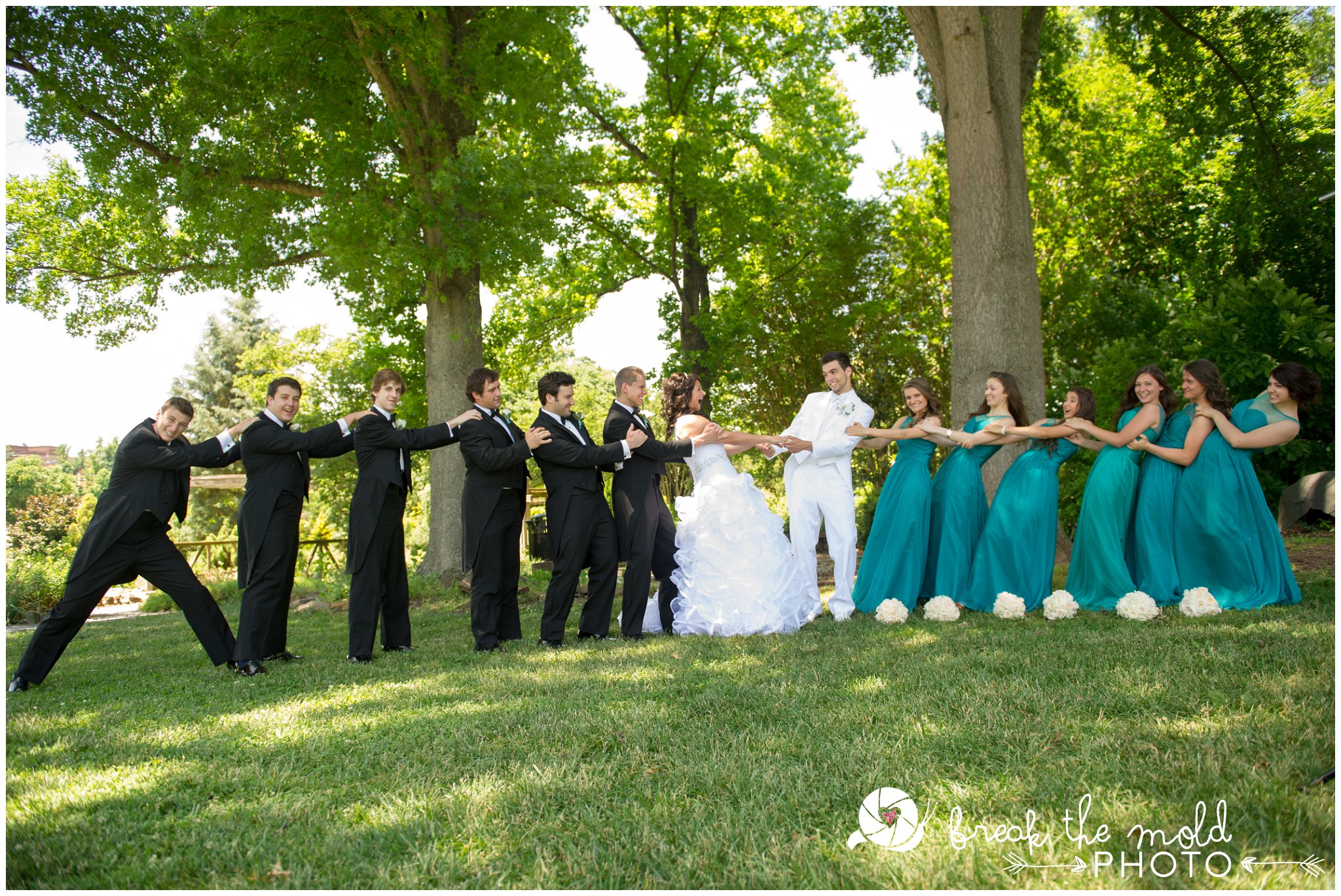 break-the-mold-photo-romanian-wedding-gettysvue-marantha-church-knoxville-tn_2070.jpg