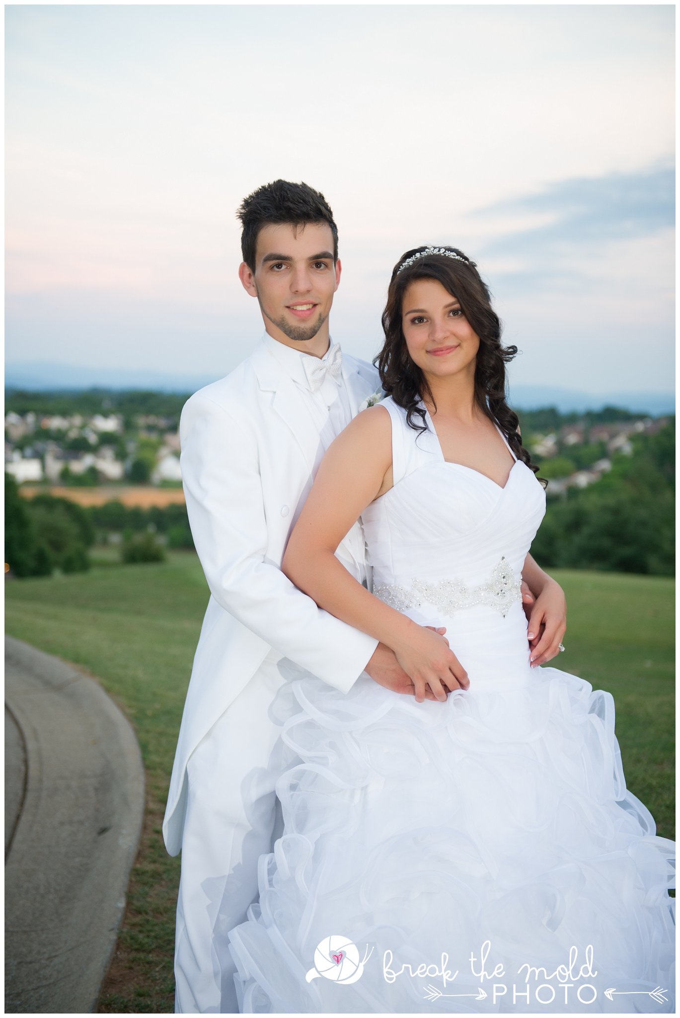 break-the-mold-photo-romanian-wedding-gettysvue-marantha-church-knoxville-tn_2088.jpg