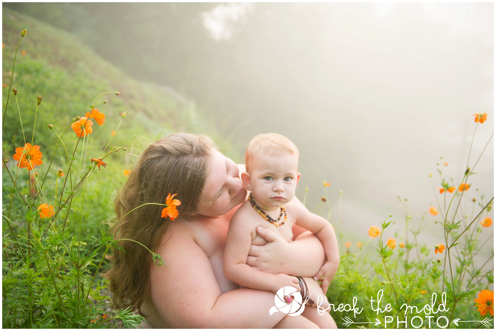 break-the-mold-photo-nursing-breastfeeding-session-womens-beauty-woman-body-nurse-breastfed (18).jpg