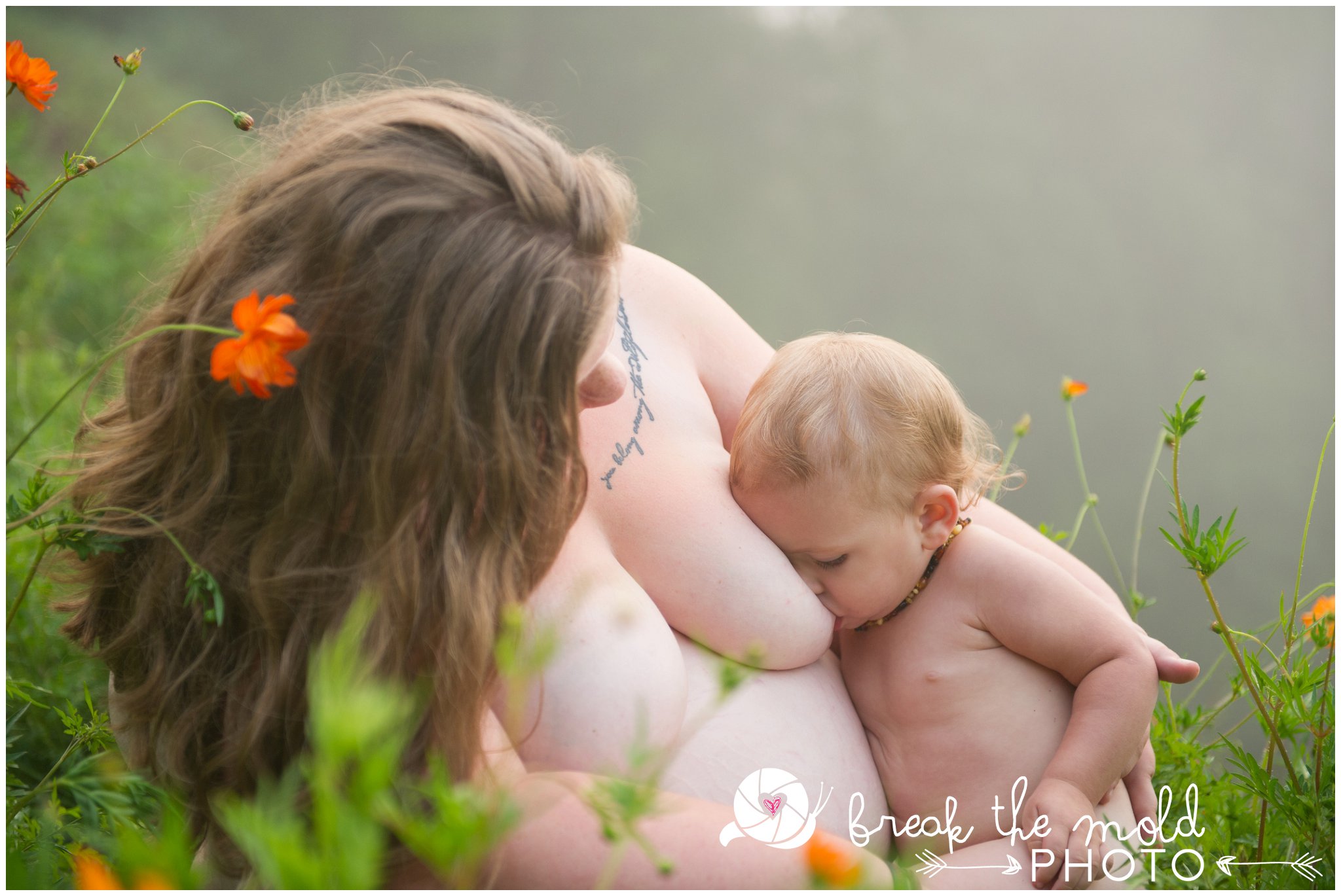 break-the-mold-photo-nursing-breastfeeding-session-womens-beauty-woman-body-nurse-breastfed (4).jpg