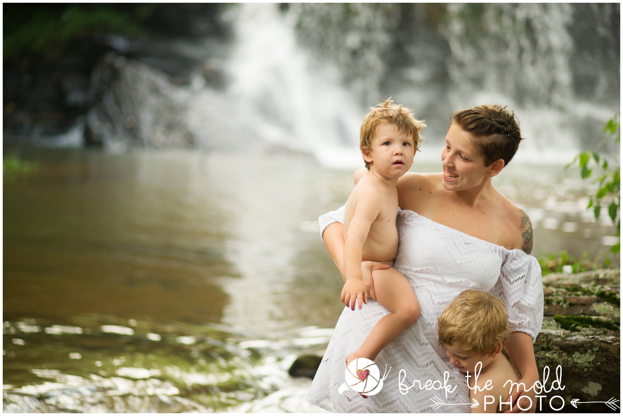 break-the-mold-photo-nursing-mothers-waterfall-women-celebrate-beauty_5452.jpg