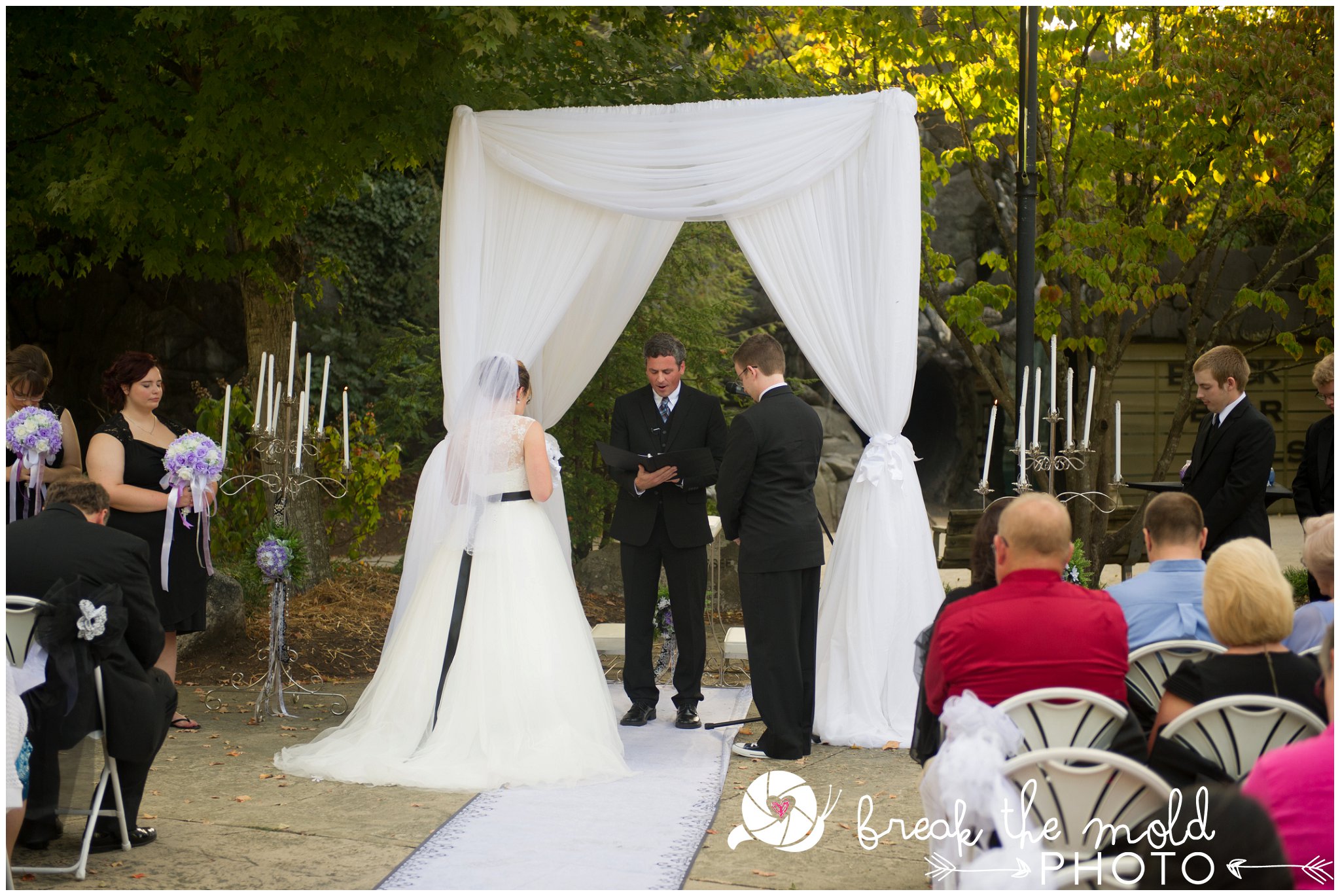 break-the-mold-photo-wedding-zoo-knoxville-tn_5956.jpg