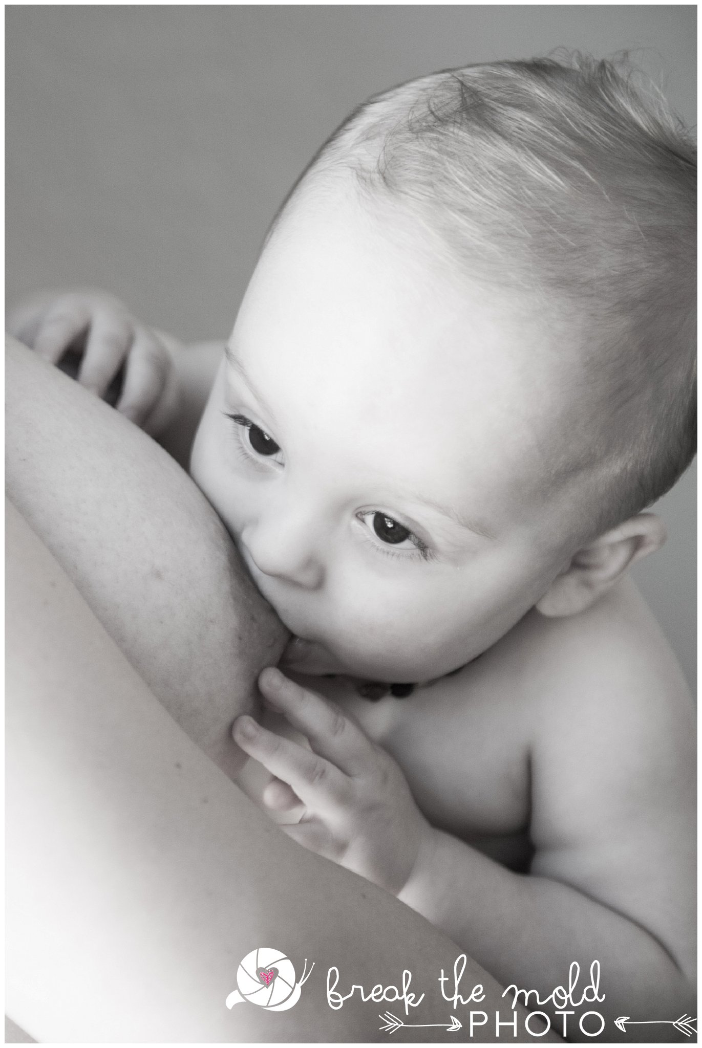 break-the-mold-photo-nursing-body-love-baby-pregnant-women-powerful-breastfeeding-sessions_7216.jpg