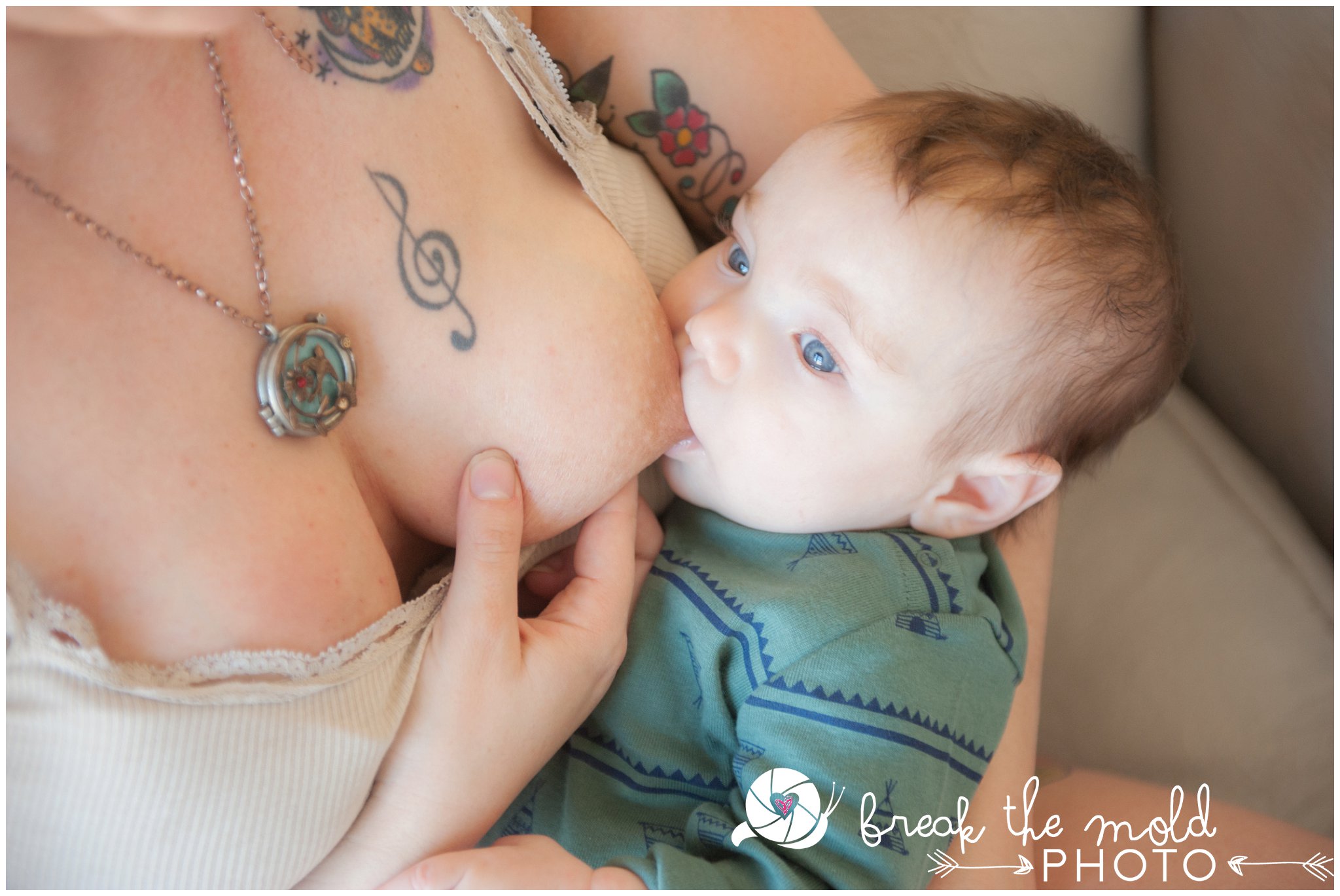 break-the-mold-photo-nursing-body-love-baby-pregnant-women-powerful-breastfeeding-sessions_7229.jpg