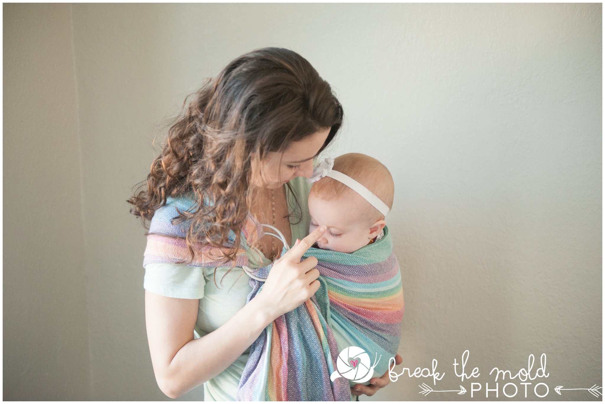 break-the-mold-photo-nursing-body-love-baby-pregnant-women-powerful-breastfeeding-sessions_7231.jpg