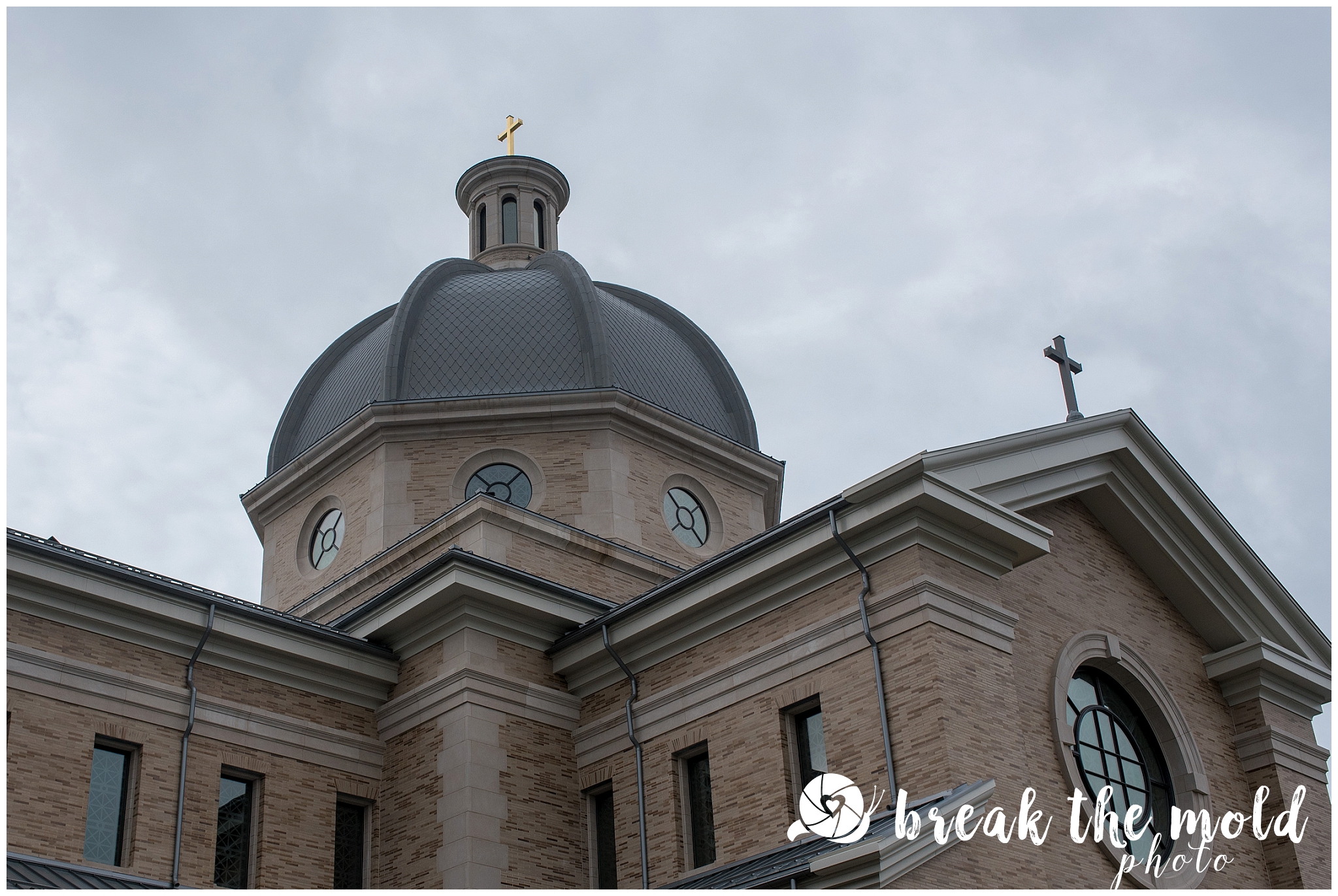 wedding-knoxville-sacred-heart-cathedral-photographer-break-the-mold-photo-feature-affordable_0755.jpg