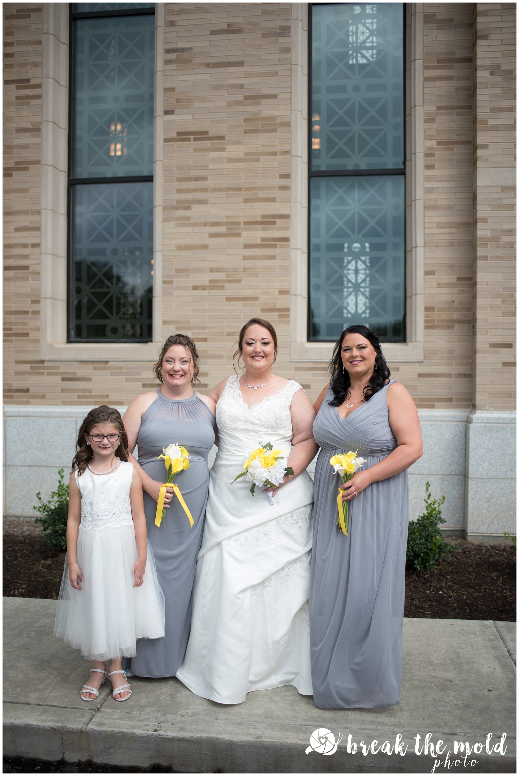 wedding-knoxville-sacred-heart-cathedral-photographer-break-the-mold-photo-feature-affordable_0773.jpg