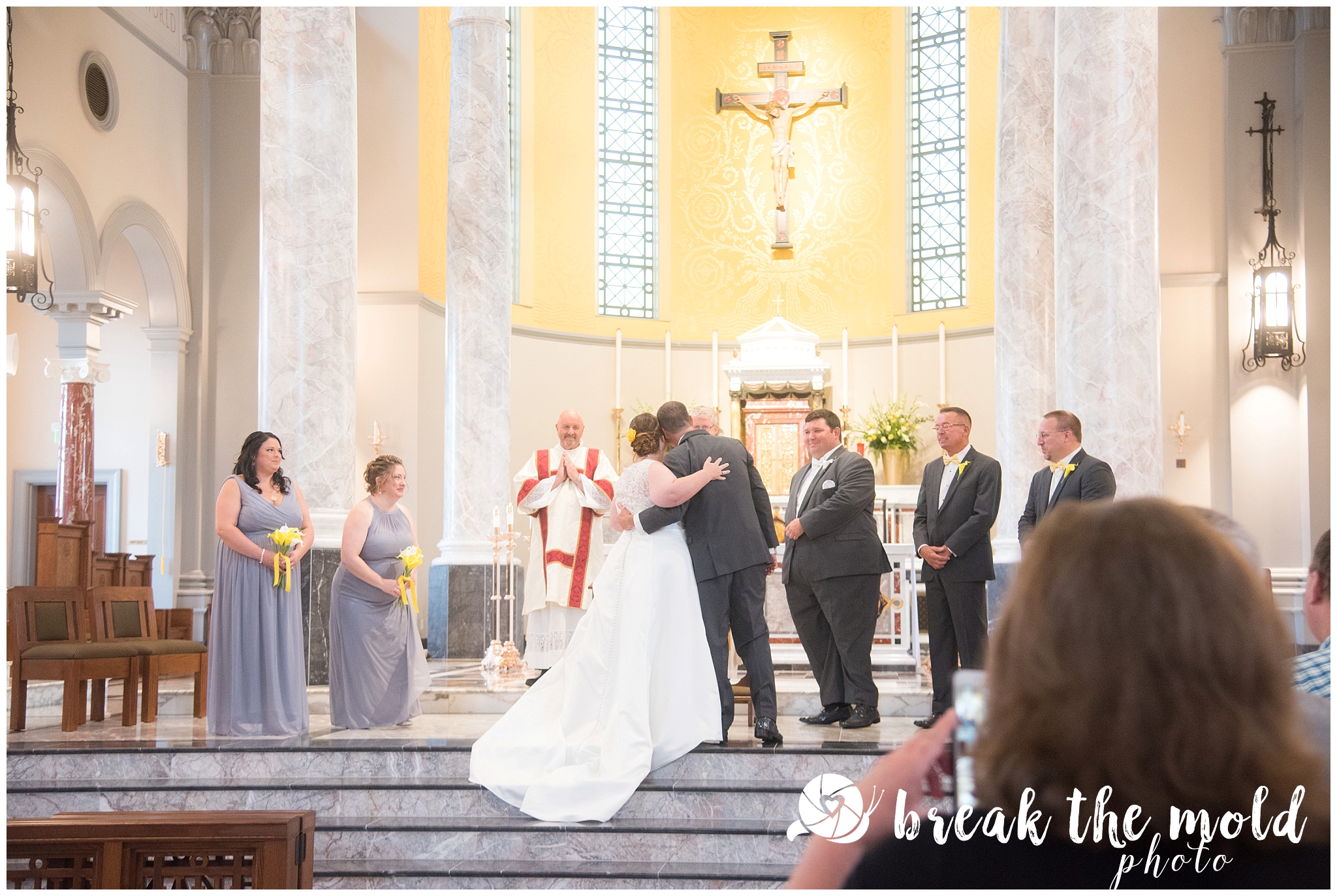 wedding-knoxville-sacred-heart-cathedral-photographer-break-the-mold-photo-feature-affordable_0787.jpg