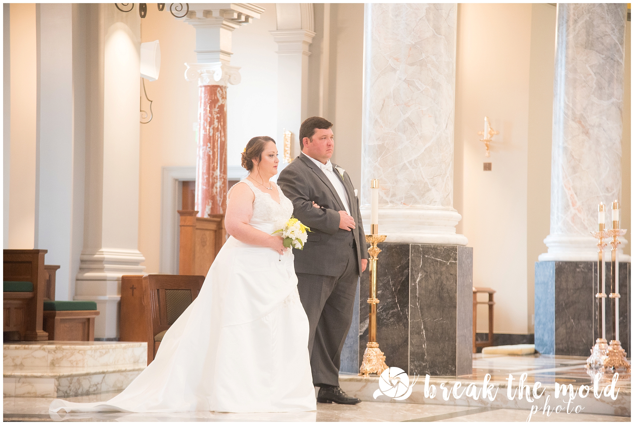wedding-knoxville-sacred-heart-cathedral-photographer-break-the-mold-photo-feature-affordable_0790.jpg