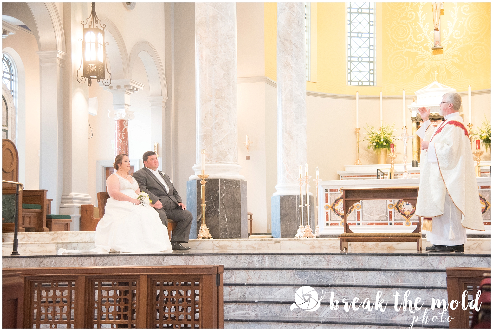 wedding-knoxville-sacred-heart-cathedral-photographer-break-the-mold-photo-feature-affordable_0792.jpg