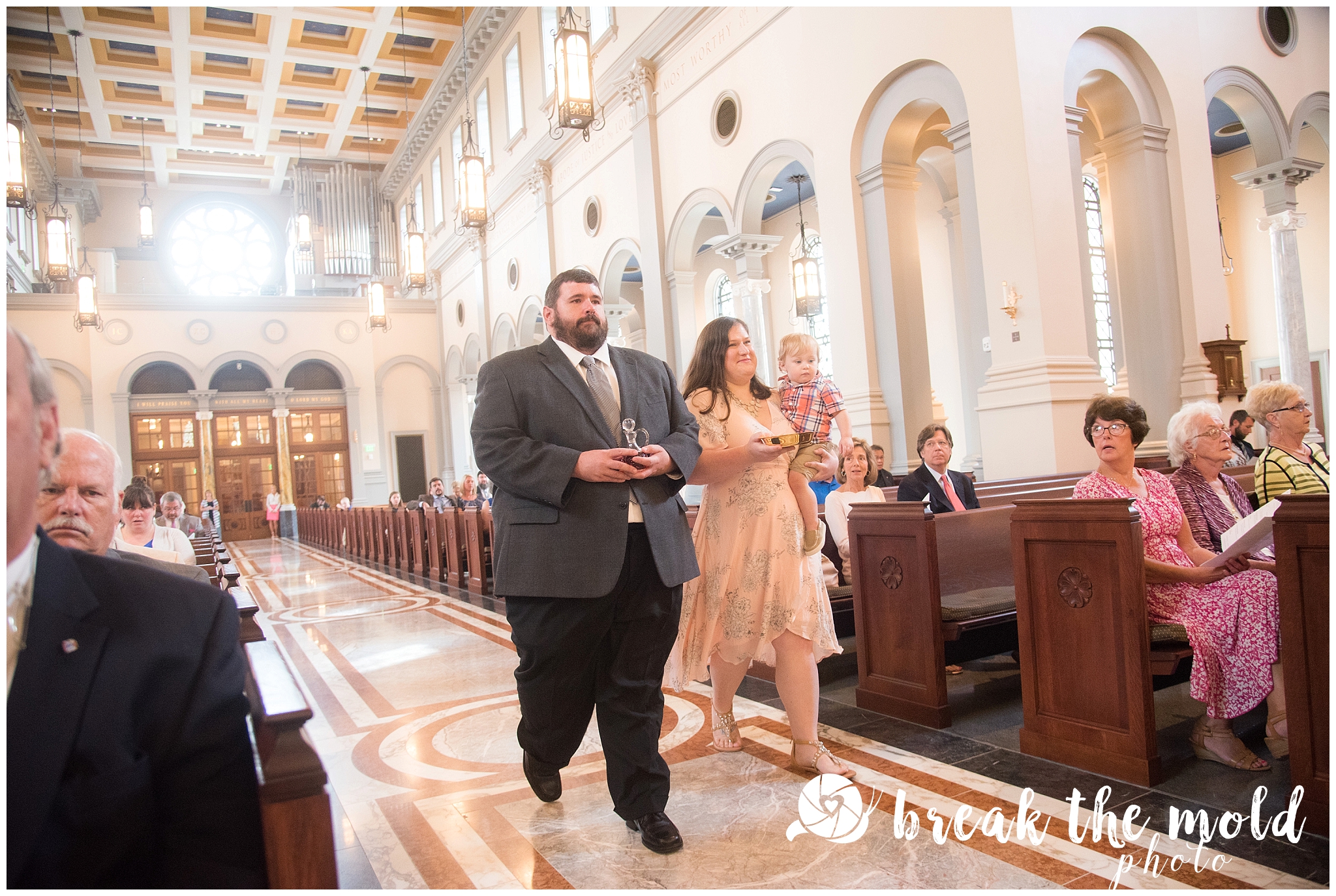 wedding-knoxville-sacred-heart-cathedral-photographer-break-the-mold-photo-feature-affordable_0796.jpg