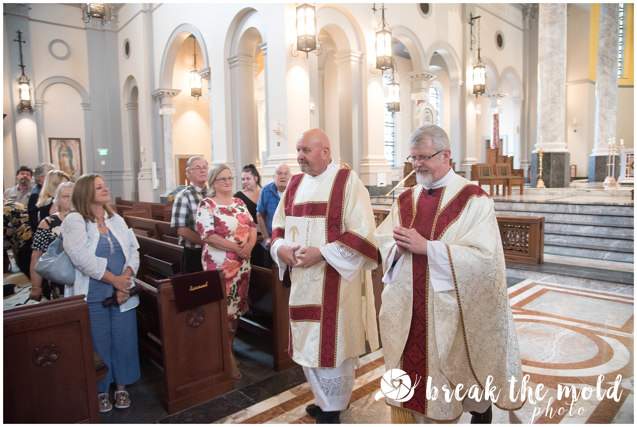 wedding-knoxville-sacred-heart-cathedral-photographer-break-the-mold-photo-feature-affordable_0805.jpg