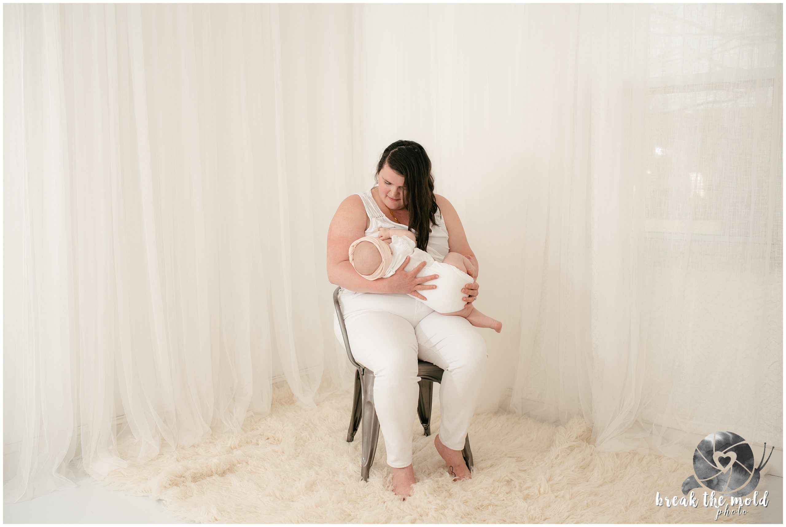 break-the-mold-photo-studio-knoxville-breastfeeding-photographer-mommy-baby-child-breastfed-portraits_0054.jpg