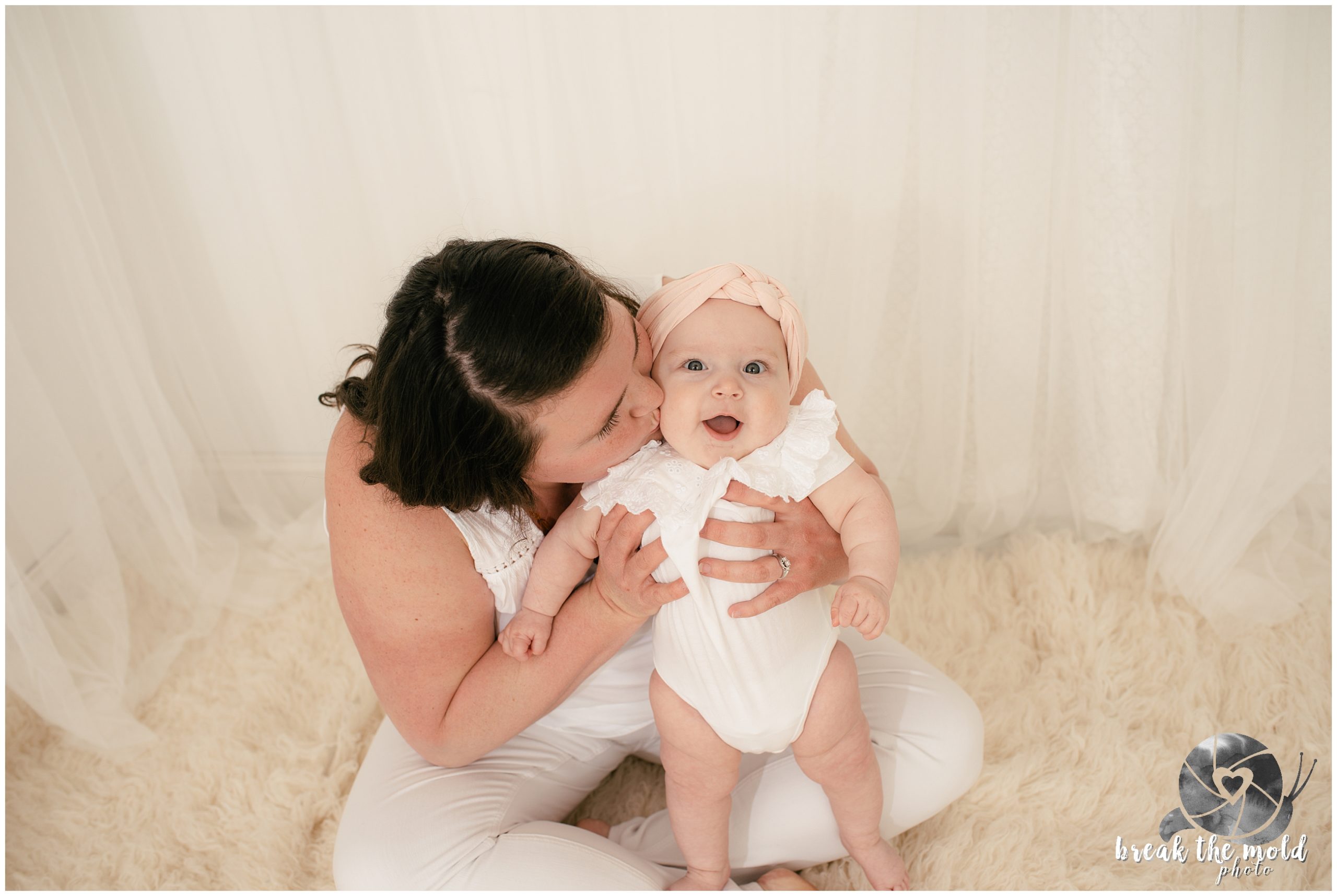 break-the-mold-photo-studio-knoxville-breastfeeding-photographer-mommy-baby-child-breastfed-portraits_0055.jpg